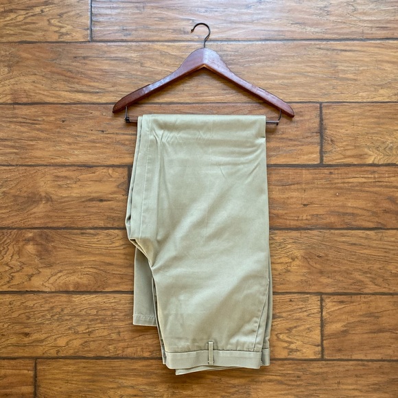 Dockers Classic Fit Khaki Pants - Picture 3 of 3